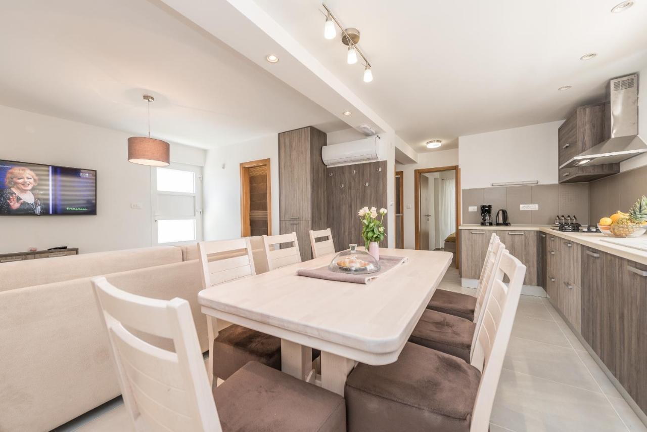 Villa Family Sukosan, Zadar Luaran gambar