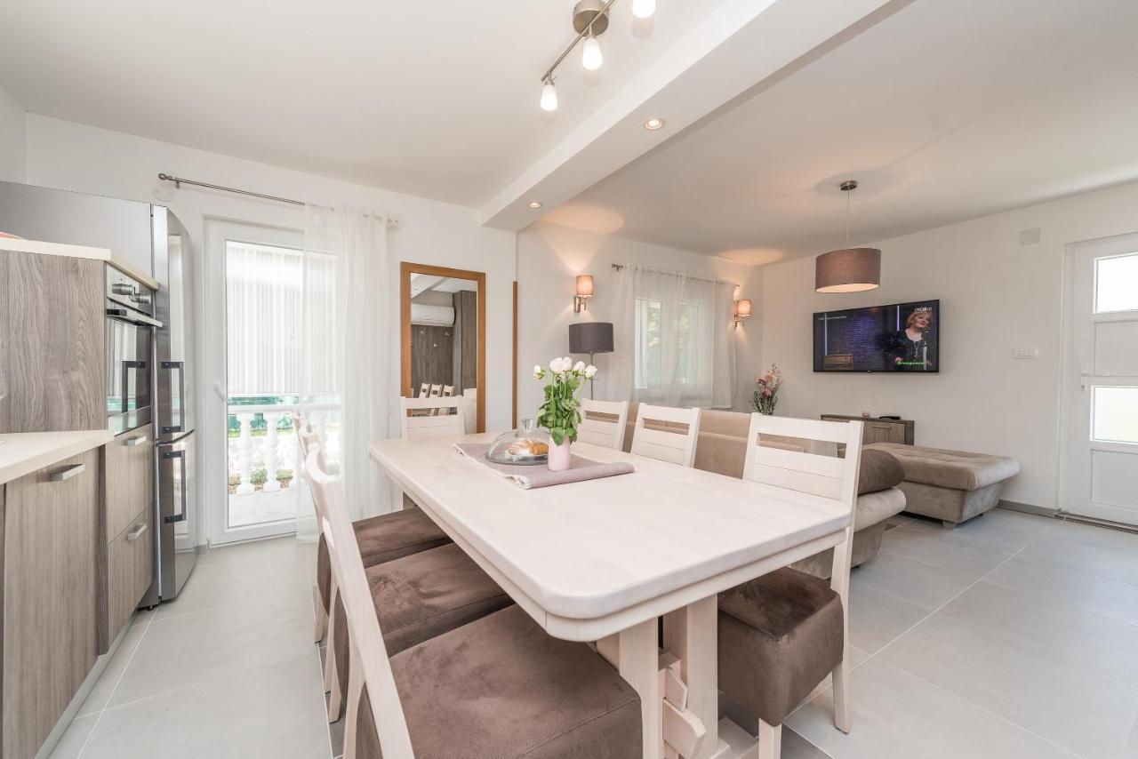Villa Family Sukosan, Zadar Luaran gambar